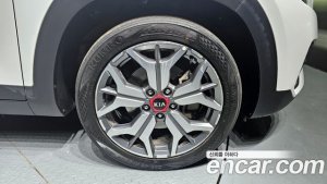 Kia Seltos Бензин 1.6 Turbo 2WD 2020 года из Южной Кореи