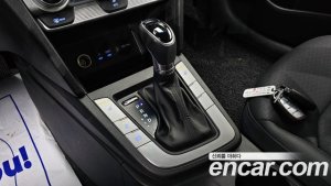 Hyundai AVANTE 1.6 2020 года из Южной Кореи