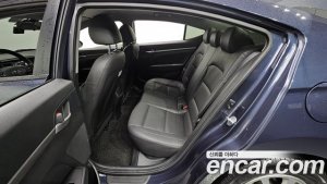 Hyundai AVANTE 1.6 2020 года из Южной Кореи
