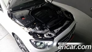 Mercedes-Benz E-Class E350 4MATIC Avantgarde 2021 года из Южной Кореи