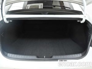 Hyundai AVANTE Modern 2021 года из Южной Кореи