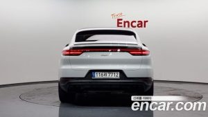 Porsche Cayenne 3.0 Coupe 2021 года из Южной Кореи