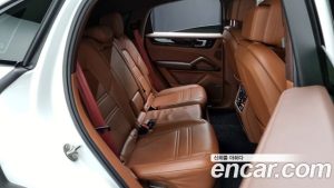Porsche Cayenne 3.0 Coupe 2021 года из Южной Кореи
