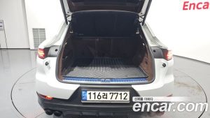 Porsche Cayenne 3.0 Coupe 2021 года из Южной Кореи