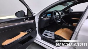 Kia K5 1.6 Turbo 2021 года из Южной Кореи