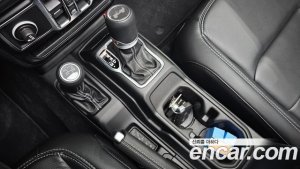 Jeep Wrangler 2.0 Overland Unlimited Top 4Door 2021 года из Южной Кореи