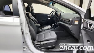 Hyundai Ioniq 1.6 HEV 2020 года из Южной Кореи