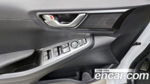 Hyundai Ioniq 1.6 HEV 2020 года из Южной Кореи