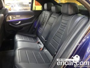 Mercedes-Benz E-Class E350 4MATIC AMG Line 2021 года из Южной Кореи
