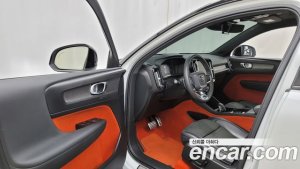 Volvo XC40 T4 R-디자인 2020 года из Южной Кореи