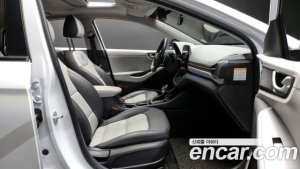 Hyundai Ioniq 1.6 HEV 2020 года из Южной Кореи