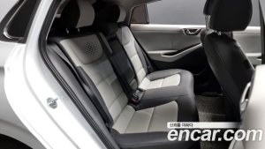 Hyundai Ioniq 1.6 HEV 2020 года из Южной Кореи