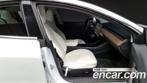Tesla Model 3 Standard RANGE Plus 2020 года из Южной Кореи