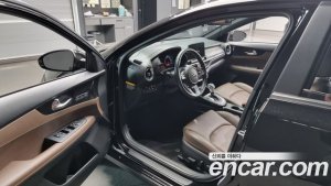 Kia K3 Signature 2021 года из Южной Кореи