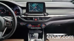 Kia K3 Signature 2021 года из Южной Кореи