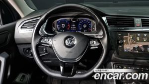 Volkswagen Tiguan 2.0 TDI Prestige 2020 года из Южной Кореи