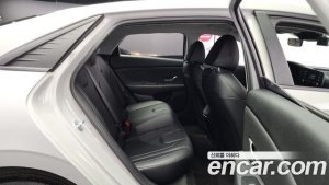 Hyundai AVANTE 1.6 2021 года из Южной Кореи