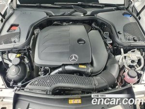 Mercedes-Benz E-Class E350 4MATIC AMG Line 2021 года из Южной Кореи