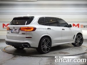 BMW X5 xDrive 40i M Sport Online Exclusive Edition 2021 года из Южной Кореи
