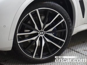 BMW X5 xDrive 40i M Sport Online Exclusive Edition 2021 года из Южной Кореи