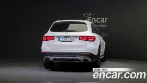 Mercedes-Benz GLC-Class GLC300e 4MATIC 2021 года из Южной Кореи