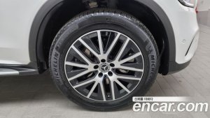 Mercedes-Benz GLC-Class GLC300e 4MATIC 2021 года из Южной Кореи