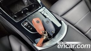 Mercedes-Benz GLC-Class GLC300e 4MATIC 2021 года из Южной Кореи