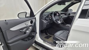 Mercedes-Benz GLC-Class GLC300e 4MATIC 2021 года из Южной Кореи