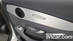 Mercedes-Benz GLC-Class GLC300e 4MATIC 2021 года из Южной Кореи