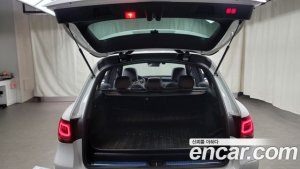Mercedes-Benz GLC-Class GLC300e 4MATIC 2021 года из Южной Кореи