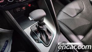Kia Niro 1.6 HEV 2021 года из Южной Кореи