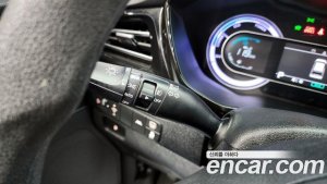 Kia Niro 1.6 HEV 2021 года из Южной Кореи