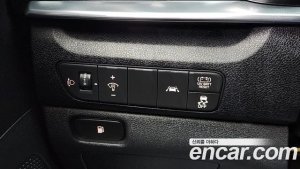 Kia Niro 1.6 HEV 2021 года из Южной Кореи