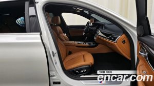 BMW 7-Series 730Ld xDrive M Sport 2020 года из Южной Кореи