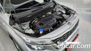 Kia Seltos Дизель 1.6 2WD 2020 года из Южной Кореи