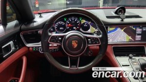 Porsche Panamera 3.0 AWD 2020 года из Южной Кореи