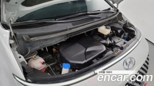 Hyundai Staria 4WD Lounge 9-Seater 2022 года из Южной Кореи