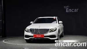 Mercedes-Benz E-Class E220d 4MATIC Exclusive 2020 года из Южной Кореи