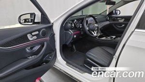 Mercedes-Benz E-Class E220d 4MATIC Exclusive 2020 года из Южной Кореи