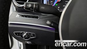 Mercedes-Benz E-Class E220d 4MATIC Exclusive 2020 года из Южной Кореи