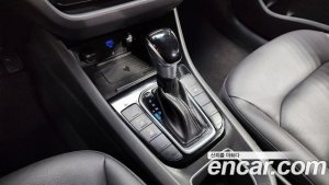 Hyundai Ioniq 1.6 HEV 2020 года из Южной Кореи