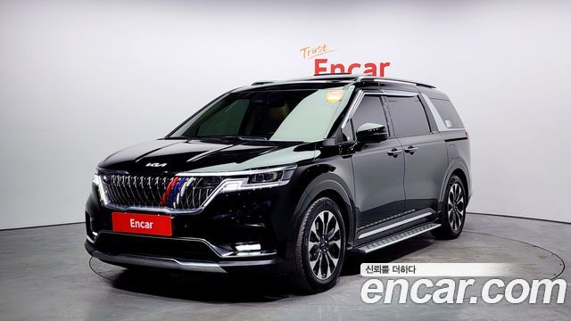 Kia Carnival Бензин 9-Seater Signature 2021 года из Кореи