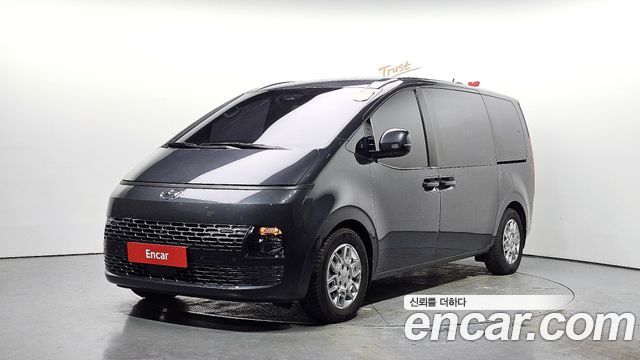 Hyundai Staria 4WD Tourer 11-Seater 2022 года из Кореи