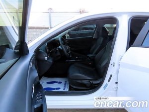Hyundai AVANTE 1.6 2021 года из Южной Кореи