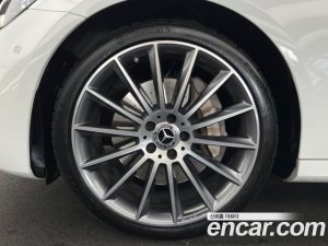 Mercedes-Benz E-Class E350 4MATIC AMG Line 2021 года из Южной Кореи