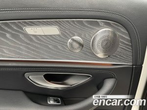 Mercedes-Benz E-Class E350 4MATIC AMG Line 2021 года из Южной Кореи