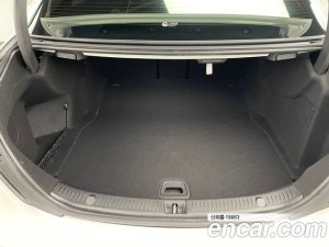 Mercedes-Benz E-Class E350 4MATIC AMG Line 2021 года из Южной Кореи