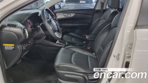 Kia K3 2020 года из Южной Кореи