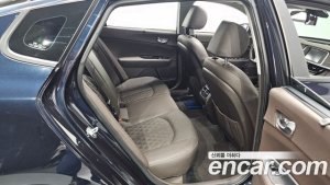 Kia K5 1.6 Turbo 2020 года из Южной Кореи