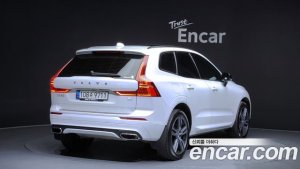 Volvo XC60 T8 R-line 2021 года из Южной Кореи